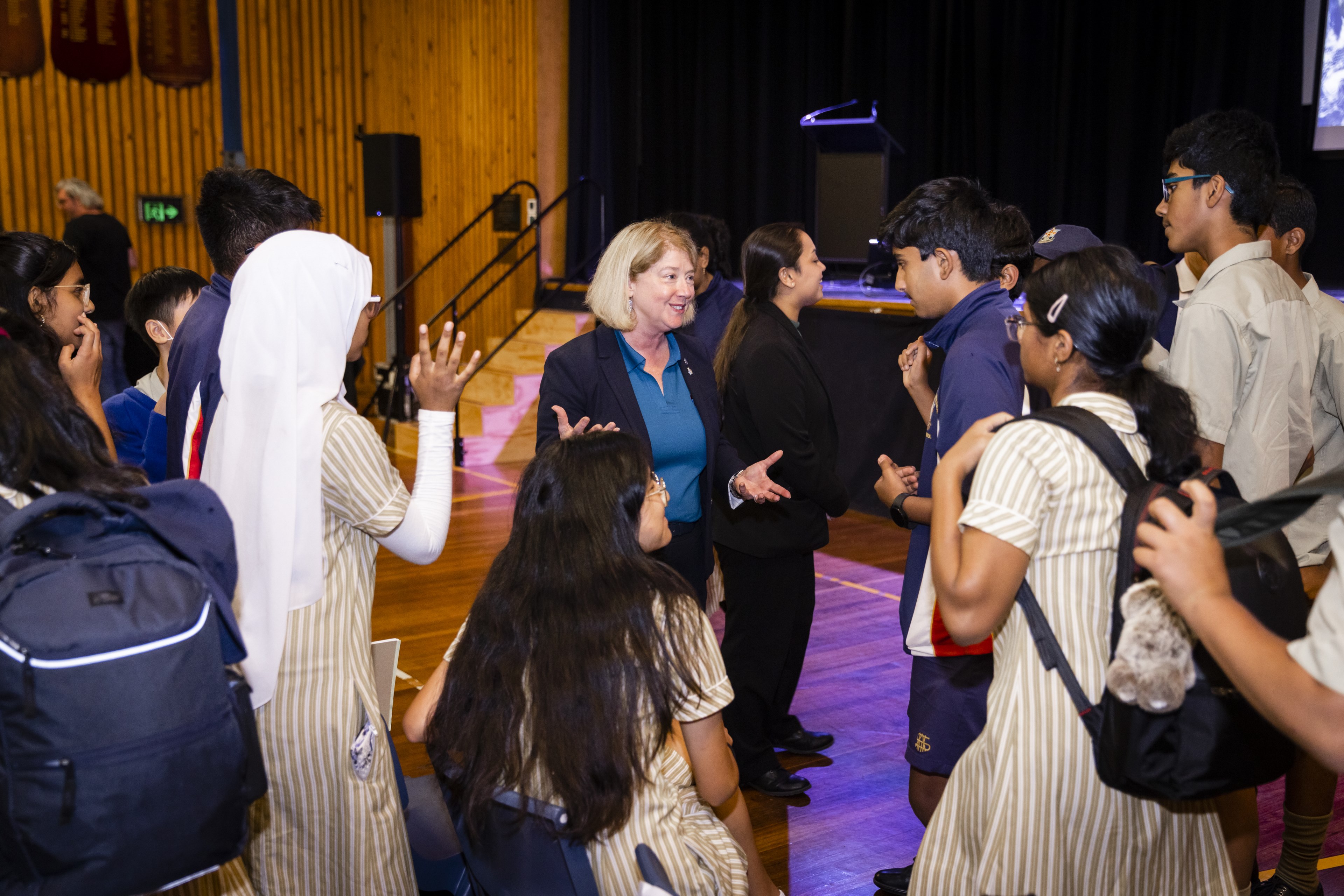 Image_Pamela Melroy with school students_credit_Andy Roberts.jpg (Intense)